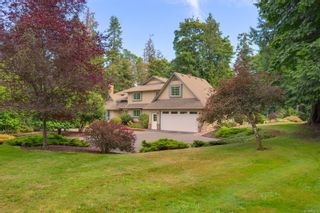 Photo 1: 2261 Dogwood Lane in Central Saanich: CS Keating House for sale : MLS®# 952314