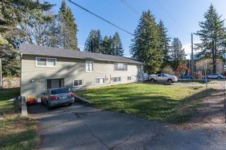 Photo 3: 9734-9736 137A STREET in Surrey: House for sale : MLS®# R2755393