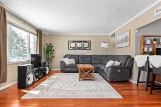 Photo 5: 1 Leicester Square in Winnipeg: Jameswood House for sale (5F)  : MLS®# 202207839
