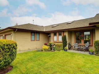 Photo 2: 17 1144 Verdier Ave in Central Saanich: CS Brentwood Bay Row/Townhouse for sale : MLS®# 904005