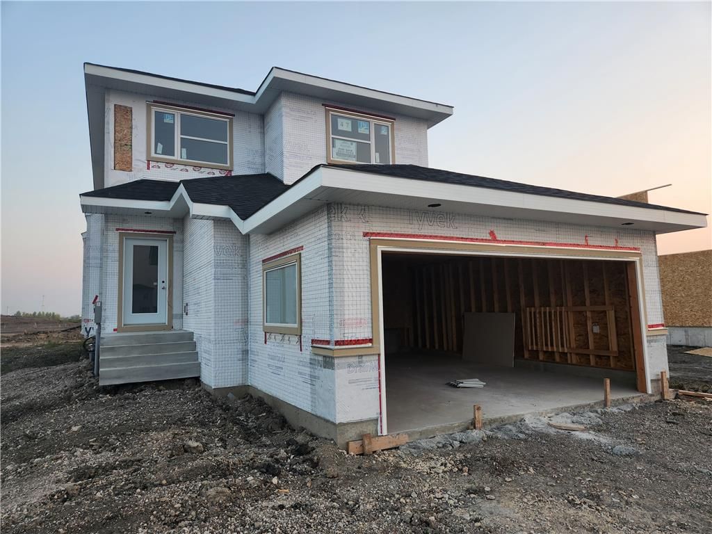 Main Photo: 47 Nuthatch Bay in Winnipeg: Highland Pointe Residential for sale (4E)  : MLS®# 202322424