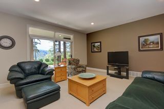 Photo 34: 2738 Sunnydale Drive in Blind Bay: House for sale : MLS®# 10187389