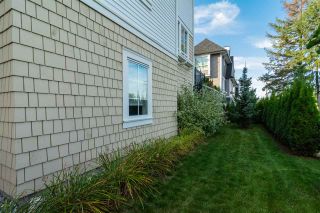 Photo 19: 37 8438 207A Street in Langley: Willoughby Heights Townhouse for sale in "YORK By Mosaic" : MLS®# R2211838