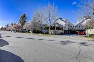 Photo 1: 20 8711 JONES Road in Richmond: Brighouse South Townhouse for sale in "CARLTON COURT" : MLS®# R2218881