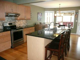 Photo 6: 92 Coopman Crescent in Winnipeg: Residential for sale