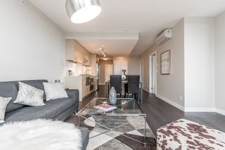 Photo 2: 807 6180 COONEY Road in Richmond: Brighouse Condo for sale : MLS®# R2107135