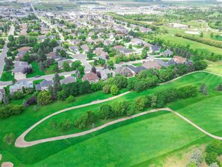 Photo 4: 160 GOLFVIEW Crescent in Steinbach: R16 Residential for sale : MLS®# 202321435