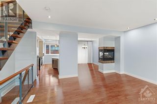 Photo 8: 108 LITTLE LONDON PRIVATE in Ottawa: House for sale : MLS®# 1384462