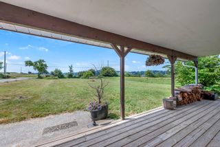 Photo 7: 2812 Island View Rd in Central Saanich: CS Island View House for sale : MLS®# 935937