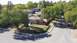 Photo 5: 2403 Crestwood Road SE in Calgary: Ogden Detached for sale : MLS®# A2003738