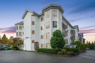 Photo 1: 412 31831 PEARDONVILLE Road in Abbotsford: Abbotsford West Condo for sale in "West Point Villa" : MLS®# R2762474
