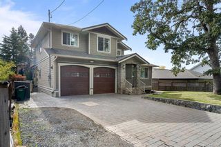 Photo 1: 745 Miller Ave in Saanich: SW Royal Oak House for sale (Saanich West)  : MLS®# 842420