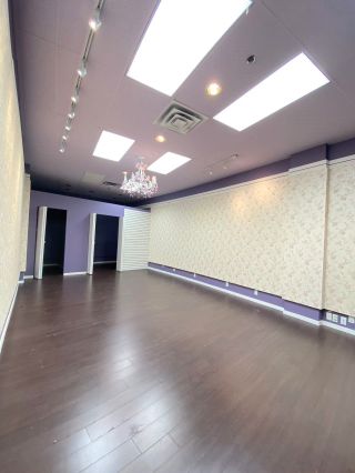 Photo 1: 2808 4500 KINGSWAY in Burnaby: Metrotown Office for sale in "CRYSTAL MALL" (Burnaby South)  : MLS®# C8051670