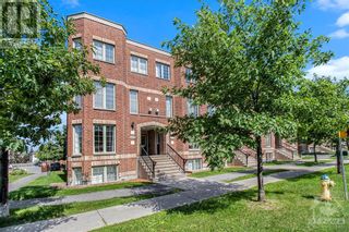 Photo 1: 872 LONGFIELDS DRIVE in Nepean: Condo for sale : MLS®# 1353864