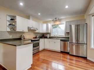 Photo 9: 2505 Tanner Rd in Central Saanich: CS Tanner House for sale : MLS®# 918332