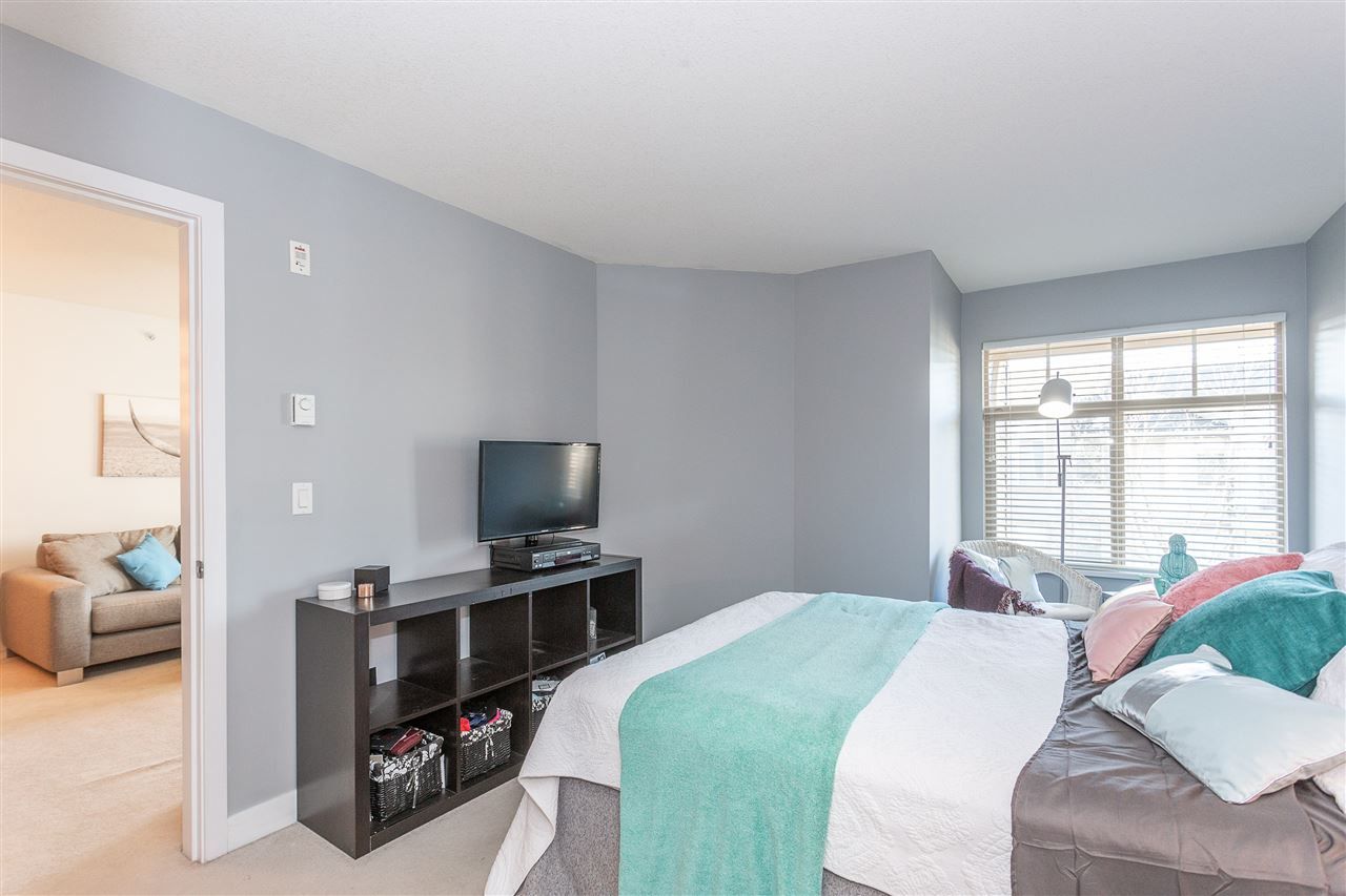 Photo 12: Photos: 406 12248 224 Street in Maple Ridge: East Central Condo for sale in "URBANO" : MLS®# R2338638