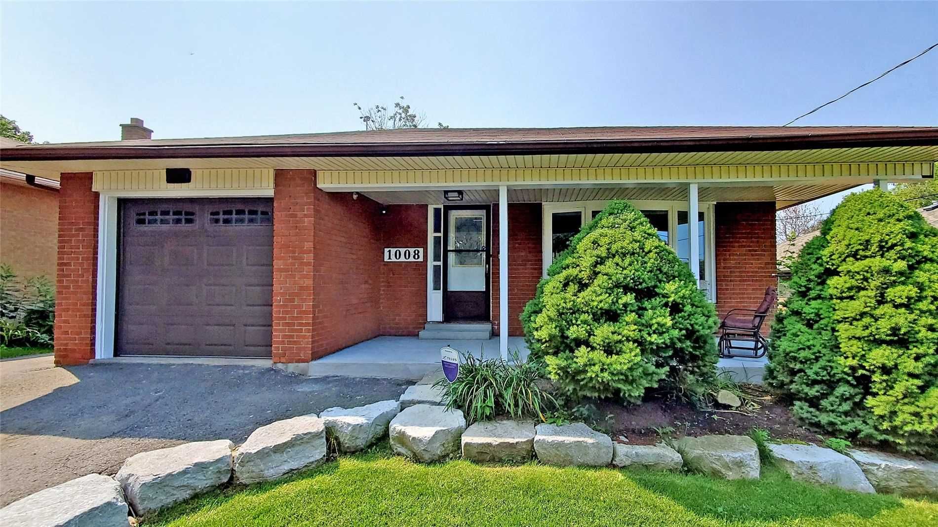Main Photo: 1008 Mccullough Drive in Whitby: Downtown Whitby House (Bungalow) for sale : MLS®# E5334842