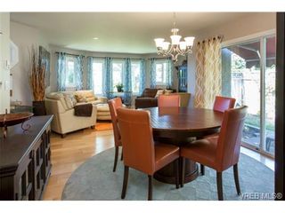 Photo 5: 2725 Cadboro Bay Rd in VICTORIA: OB Estevan House for sale (Oak Bay)  : MLS®# 681344