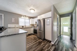 Photo 5: 4411 123 Avenue in Edmonton: Zone 23 House Half Duplex for sale : MLS®# E4372498