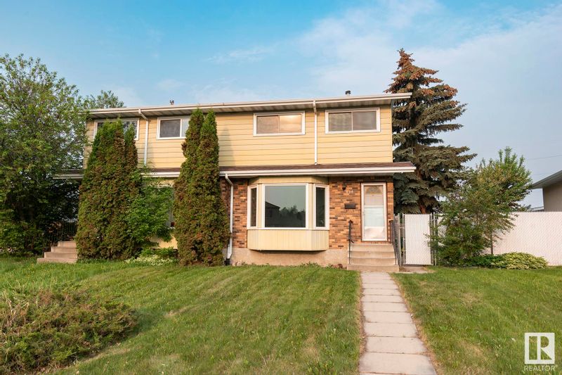 FEATURED LISTING: 656 KNOTTWOOD Road West Edmonton