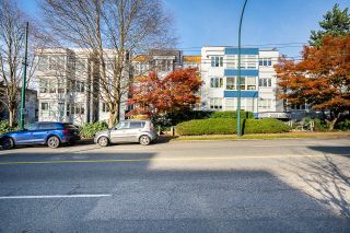 Photo 3: 406 2133 DUNDAS Street in Vancouver: Hastings Condo for sale in "HARBOUR GATE" (Vancouver East)  : MLS®# R2833427