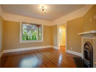 Photo 5: 619 E 30TH Avenue in Vancouver: Fraserview VE House for sale in "MAIN/FRASER" (Vancouver East)  : MLS®# V917163