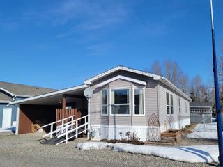 Photo 2: 2170 GOLDEN POND Road in Quesnel: Quesnel - Town Manufactured Home for sale in "Red Bluff/Dragon Lake North" : MLS®# R2765712