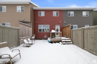 Photo 10: 2105 24 Street in Edmonton: Zone 30 Attached Home for sale : MLS®# E4372371