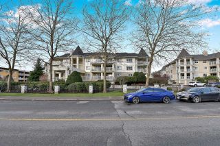Photo 19: 304 20125 55A Avenue in Langley: Langley City Condo for sale in "Blackberry Lane 2" : MLS®# R2644942
