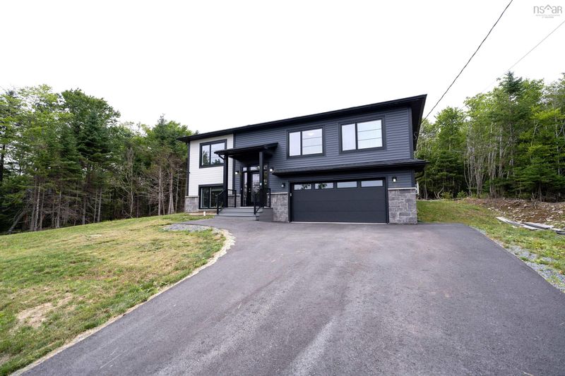 FEATURED LISTING: 79 Coltsfoot Lane Middle Sackville