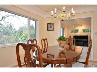 Photo 7: 3220 Beach Dr in VICTORIA: OB Uplands House for sale (Oak Bay)  : MLS®# 691250