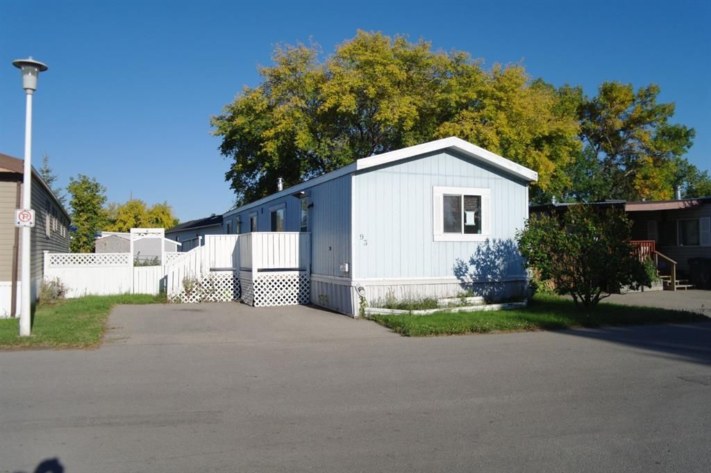 Main Photo: #93 6724 17 Avenue SE Calgary Home For Sale