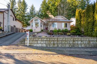 Photo 1: 1401 Hurford Ave in Courtenay: CV Courtenay East House for sale (Comox Valley)  : MLS®# 892954