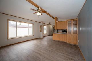 Photo 6: 97 Sandale Drive in Winnipeg: South Glen Residential for sale (2F)  : MLS®# 202312528