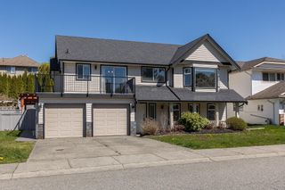 Photo 2: 35449 CALGARY Avenue in Abbotsford: Abbotsford East House for sale : MLS®# R2876258