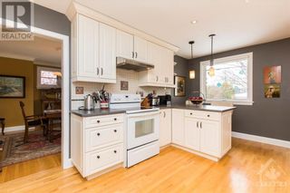 Photo 11: 516 EVERED AVENUE in Ottawa: House for sale : MLS®# 1368327