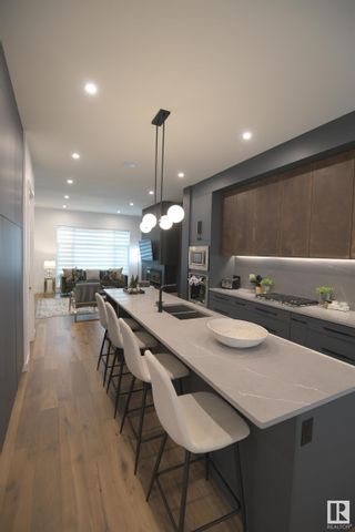 Photo 11: 10933 80 Avenue in Edmonton: Zone 15 House for sale : MLS®# E4359668