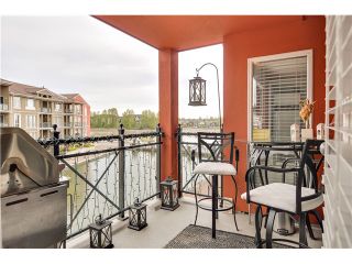 Photo 10: 303 6 RENAISSANCE Square in New Westminster: Quay Condo for sale : MLS®# V1004198