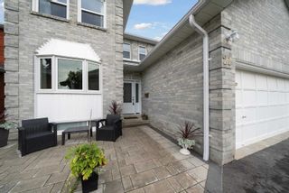 Photo 2: 21 Mayfield Crescent in Whitby: Pringle Creek House (2-Storey) for sale : MLS®# E5769223