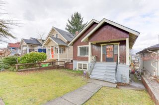 Photo 3: 2247 PARKER Street in Vancouver: Grandview Woodland House for sale (Vancouver East)  : MLS®# R2762795