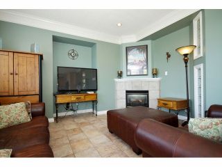 Photo 6: 21623 MURRAYS Crescent in Langley: Murrayville House for sale in "Murrayville" : MLS®# F1309560