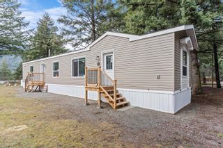Photo 2: 26 50610 TRANS CANADA Highway in Boston Bar: Fraser Canyon Manufactured Home for sale in "Alpine Canyon MHP" : MLS®# R2832690