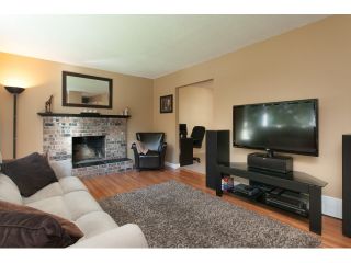 Photo 6: 2480 CAMERON Crescent in Abbotsford: Abbotsford East House for sale : MLS®# R2001058
