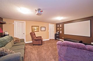 Photo 12: 125 8590 SUNRISE Drive in Chilliwack: Chilliwack Mountain Townhouse for sale in "MAPLE HILLS" : MLS®# R2219906