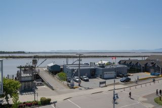 Photo 25: 408 4111 BAYVIEW Street in Richmond: Steveston South Condo for sale in "THE VILLAGE" : MLS®# R2455137