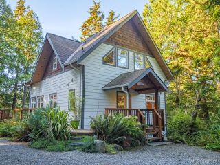 Photo 2: 1050 Helen Rd in Ucluelet: PA Ucluelet House for sale (Port Alberni)  : MLS®# 916346
