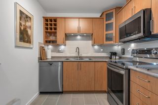 Photo 4: 304 3142 ST JOHNS Street in Port Moody: Port Moody Centre Condo for sale : MLS®# R2873625