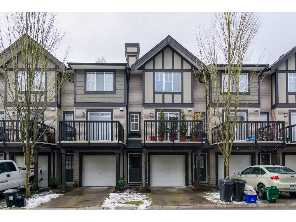 Main Photo: 40 20176 68 Avenue in Langley: Willoughby Heights Townhouse for sale in "STEEPLECHASE" : MLS®# R2130606