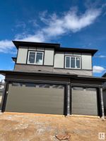 Main Photo: 1061 GOLDFINCH Way in Edmonton: Zone 59 House for sale : MLS®# E4385027
