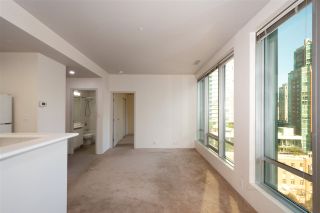 Photo 10: 810 989 NELSON Street in Vancouver: Downtown VW Condo for sale in "ELECTRA" (Vancouver West)  : MLS®# R2409945